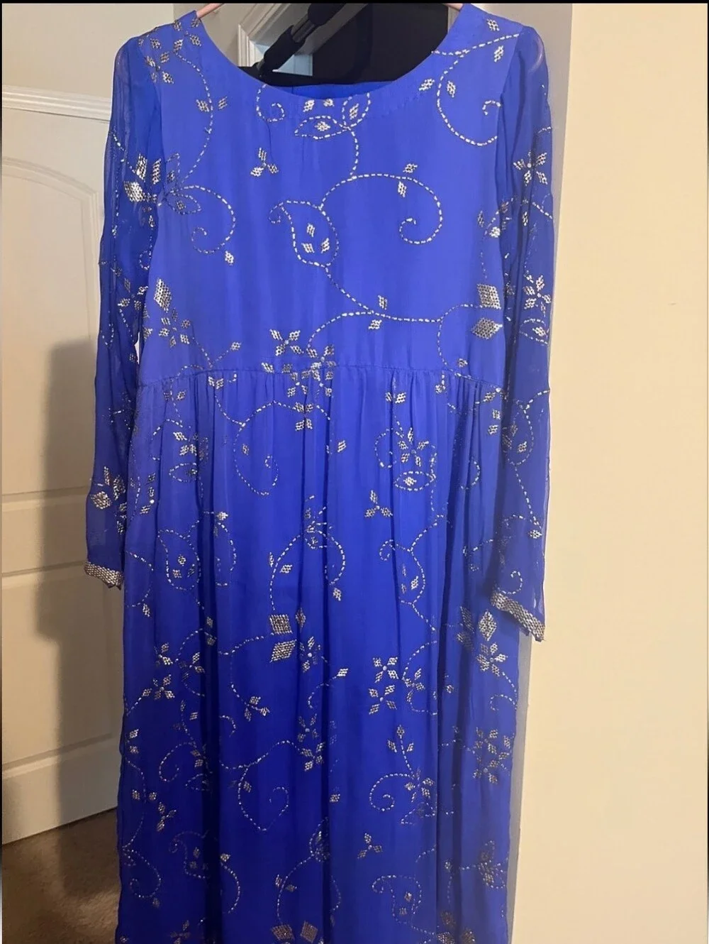 Mukesh Mukaish Salwar Shalwar Kameez - Picture 3 of 3